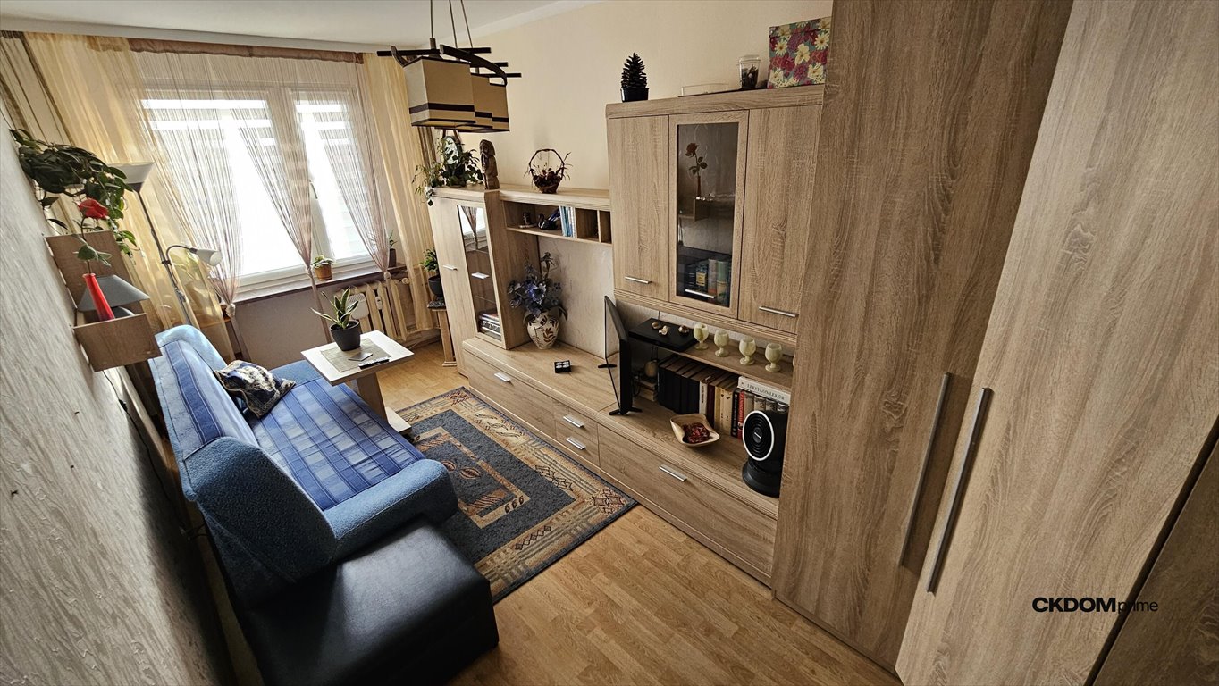 Na sprzedaż przestronne 3-pokojowe mieszkanie 60 m² w Kielcach Kielce  60m2 Foto 1