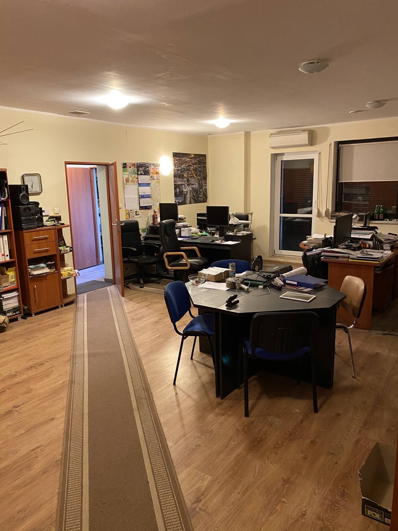 Na sprzedaż przestronne mieszkanie 140 m² z garażem i dużym ogrodem Cesarzowice  140m2 Foto 1