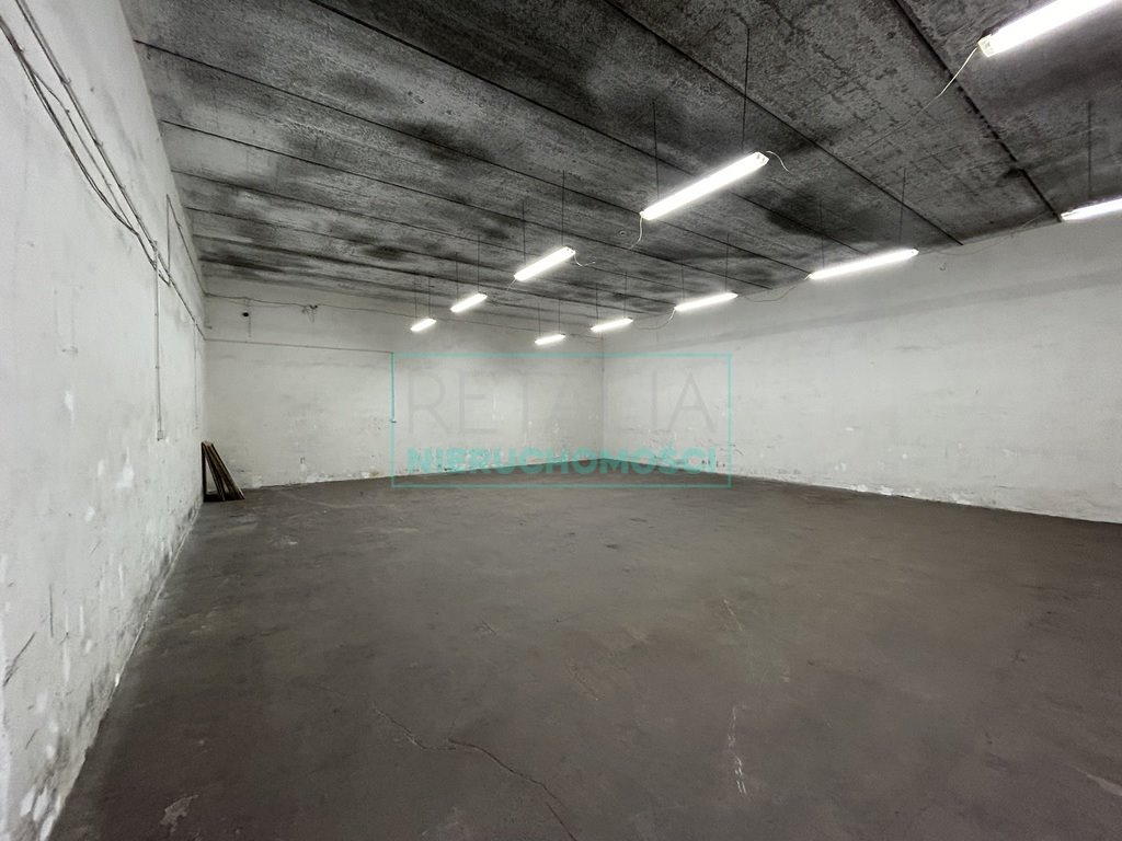 Magazyn 163 m² w Raszynie, wysoka 5 m, betonowa posadzka Raszyn  163m2 Foto 1