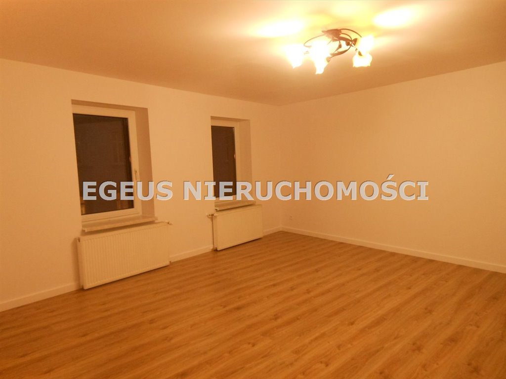 Mieszkanie dwupokojowe na wynajem Katowice, Dąbrówka Mała, le Ronda  70m2 Foto 1