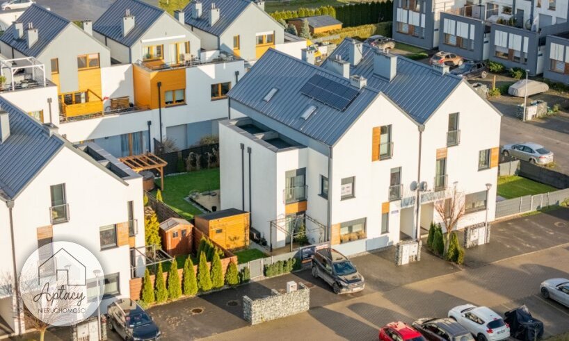 Dom na sprzedaż Koninko, Poetów  121m2 Foto 1