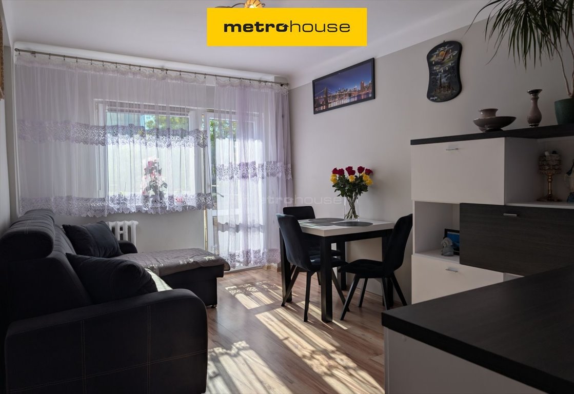 Sprzedam przestronne 3-pokojowe mieszkanie 46 m² z balkonem i pełną własnością Radom, Os. XV-lecia, 11 Listopada  46m2 Foto 1