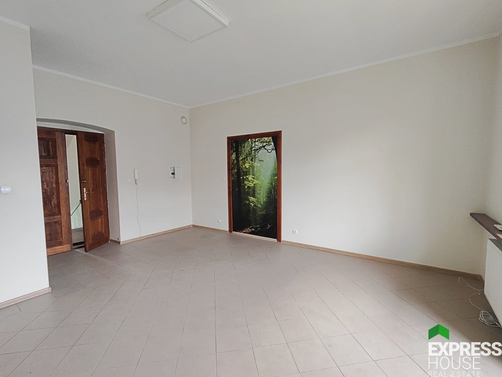 Kameralne biuro 27 m² w centrum Częstochowy z parkingiem Częstochowa, Śląska  27m2 Foto 1