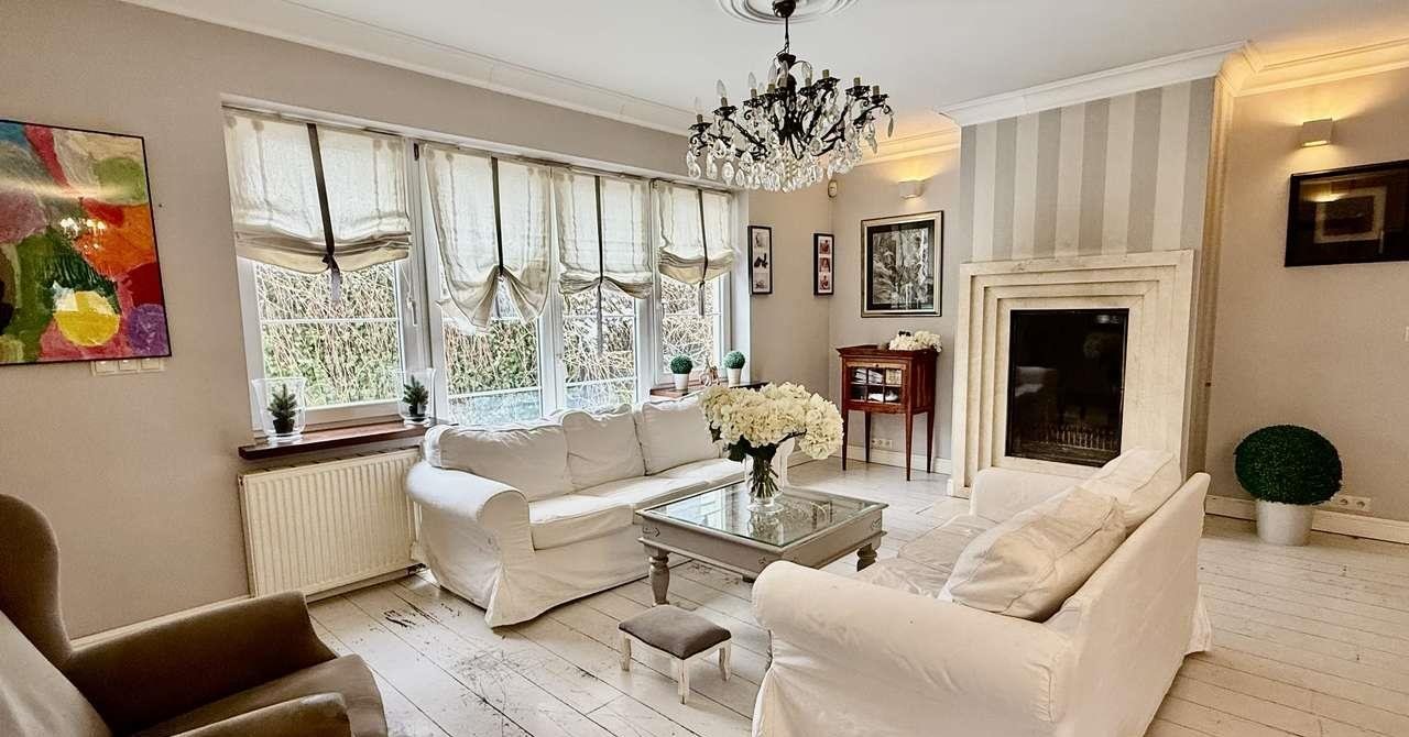 Przestronny dom 226 m² z garażem i ogrodem w Józefosławiu Józefosław, Ogrodowa  225m2 Foto 1