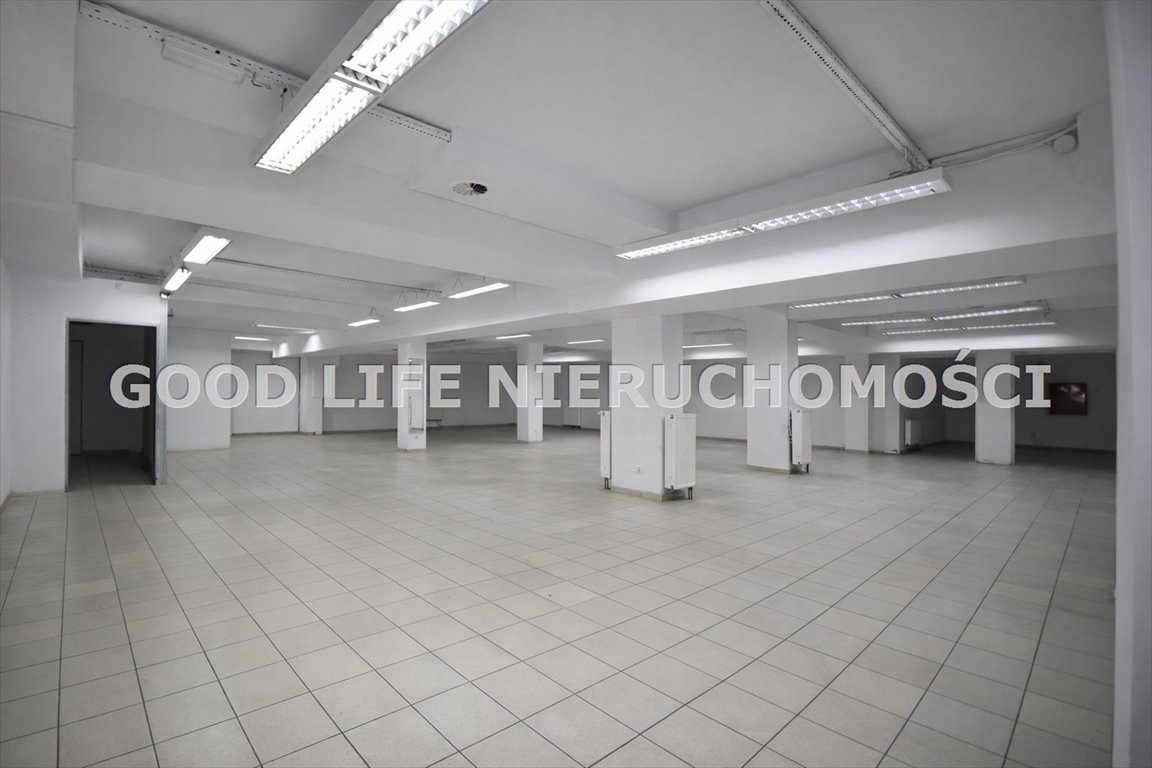 Lokal usługowy 360 m² w centrum Rzeszowa z windą Rzeszów, Śródmieście, Targowa  360m2 Foto 1