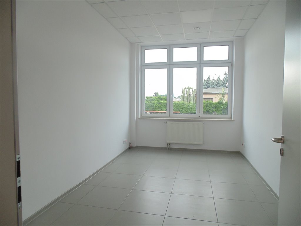 Biuro 48 m² z klimatyzacją, parkingiem i trzema pomieszczeniami Rzeszów, Sródmieście, Generała Andersa, Reja  48m2 Foto 1