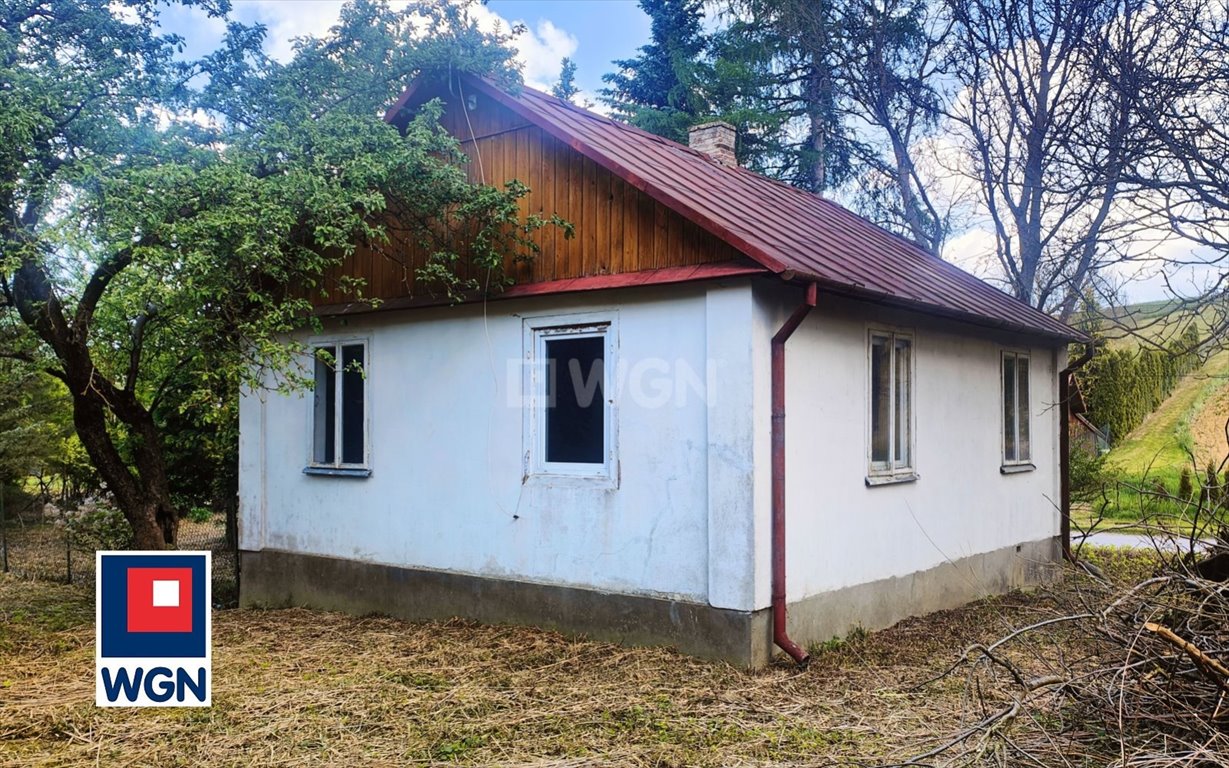 Urokliwy dom z bala 70 m² w Celejowie — do remontu Celejów, Celejów  70m2 Foto 1