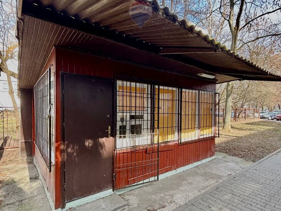 Kiosk handlowo-usługowy 32 m² w Krakowie, rozpoznawalne miejsce Kraków, Krowoderskich Zuchów  32m2 Foto 1