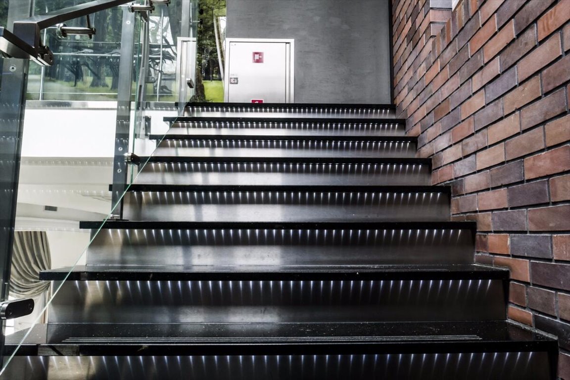Lokal użytkowy na sprzedaż Tychy  713m2 Foto 4