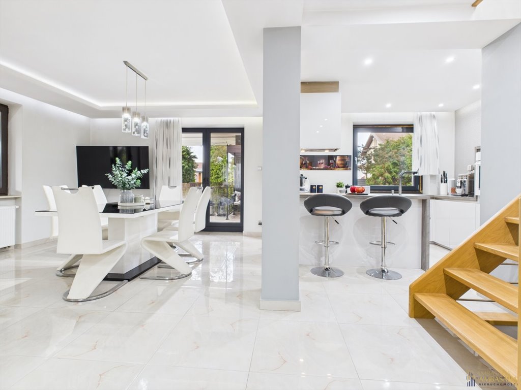 Przestronny dom z kominkiem i tarasem na Wygodzie Białystok, Wygoda  264m2 Foto 1