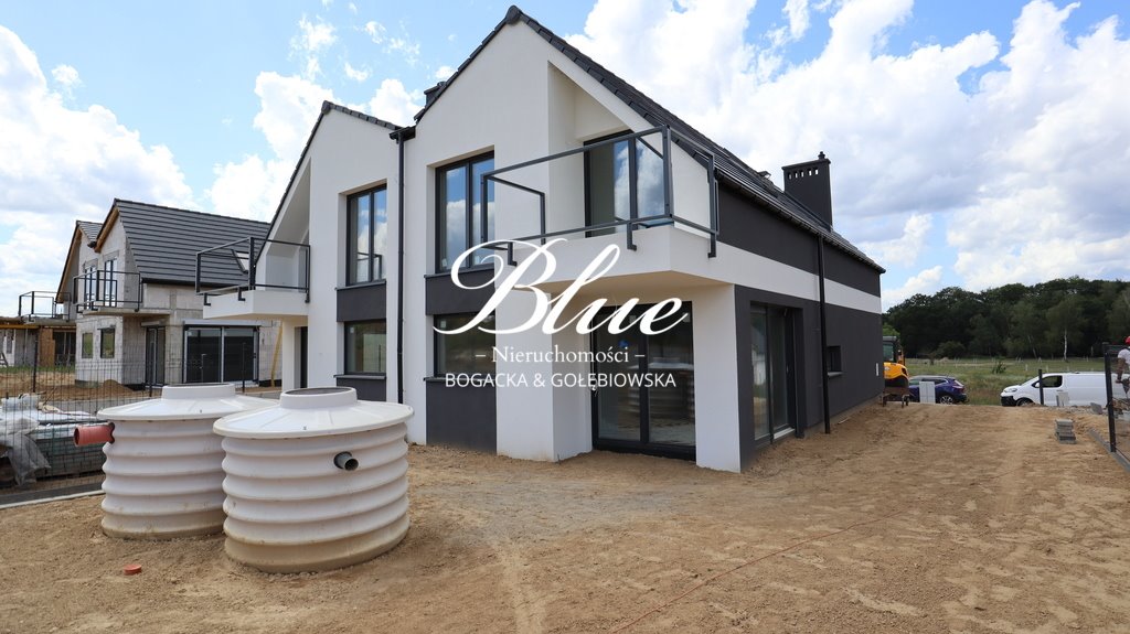 Nowoczesny dom bliźniak z dużym tarasem i możliwością aranżacji Grzepnica  118m2 Foto 1