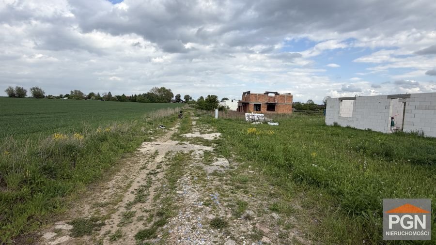 Do sprzedania działka 1001 m² z rozpoczętą budową w Chrząszczewie Chrząszczewo  1 001m2 Foto 1