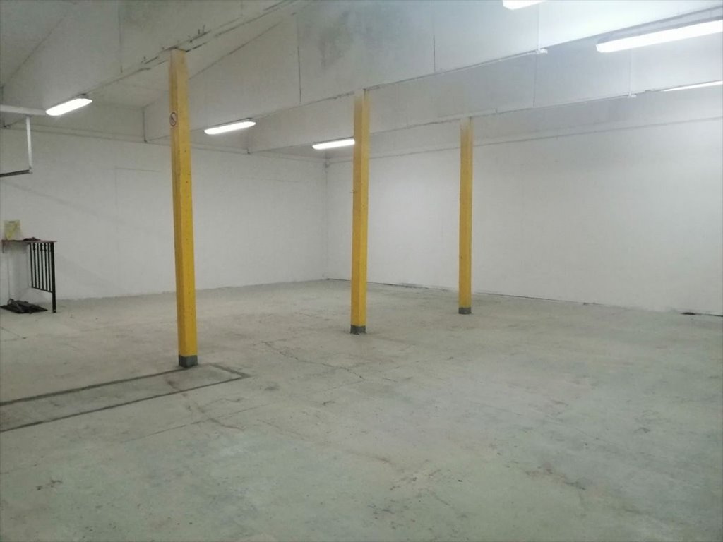 Na sprzedaż przestronny lokal 209 m² z halą i biurami w Lęborku Lębork  209m2 Foto 1