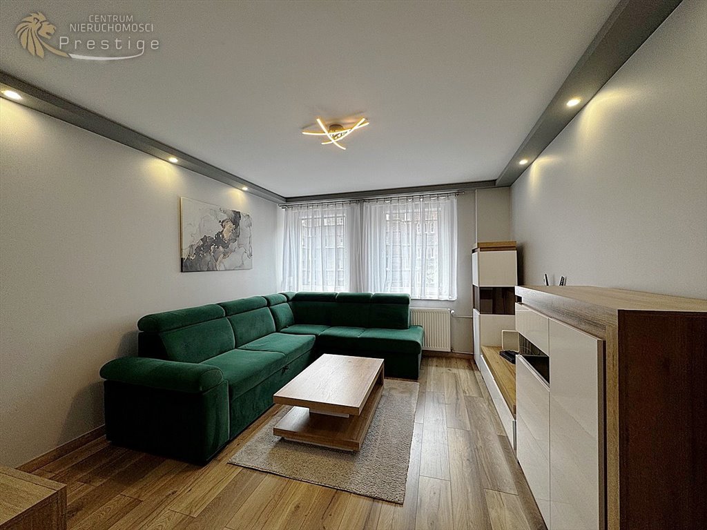 Przestronne 2-pokojowe mieszkanie z garderobą i jadalnią (58 m²) Bytom  58m2 Foto 1