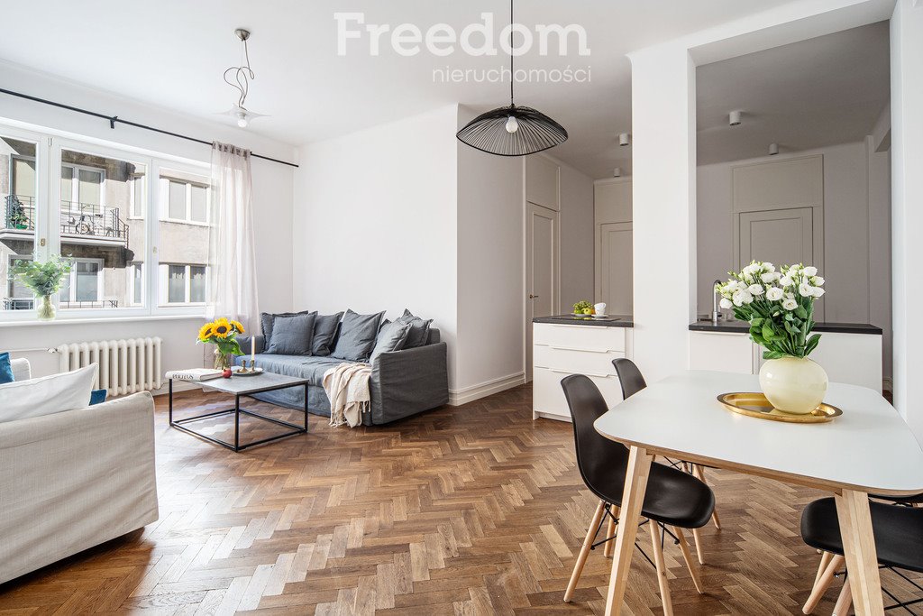 Sprzedam 3-pokojowe mieszkanie 81 m² w Warszawie z historią Warszawa, Śródmieście, Hoża  81m2 Foto 1
