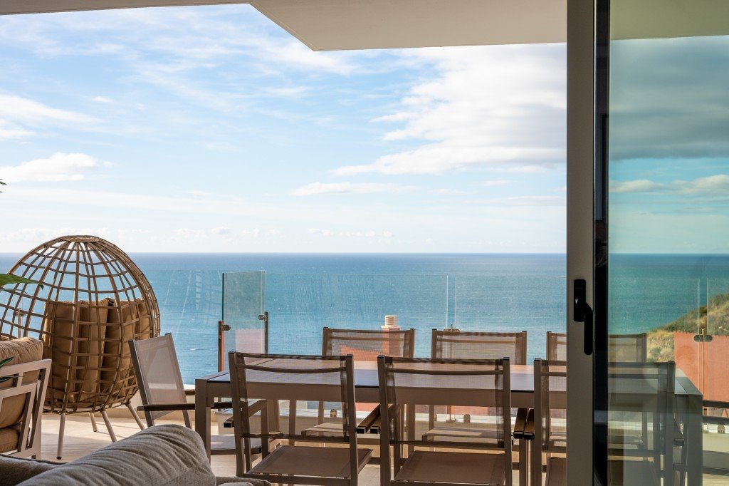 Nowoczesne 2-pokojowe z tarasem i widokiem na morze Hiszpania, West Nerja, West Nerja  65m2 Foto 1