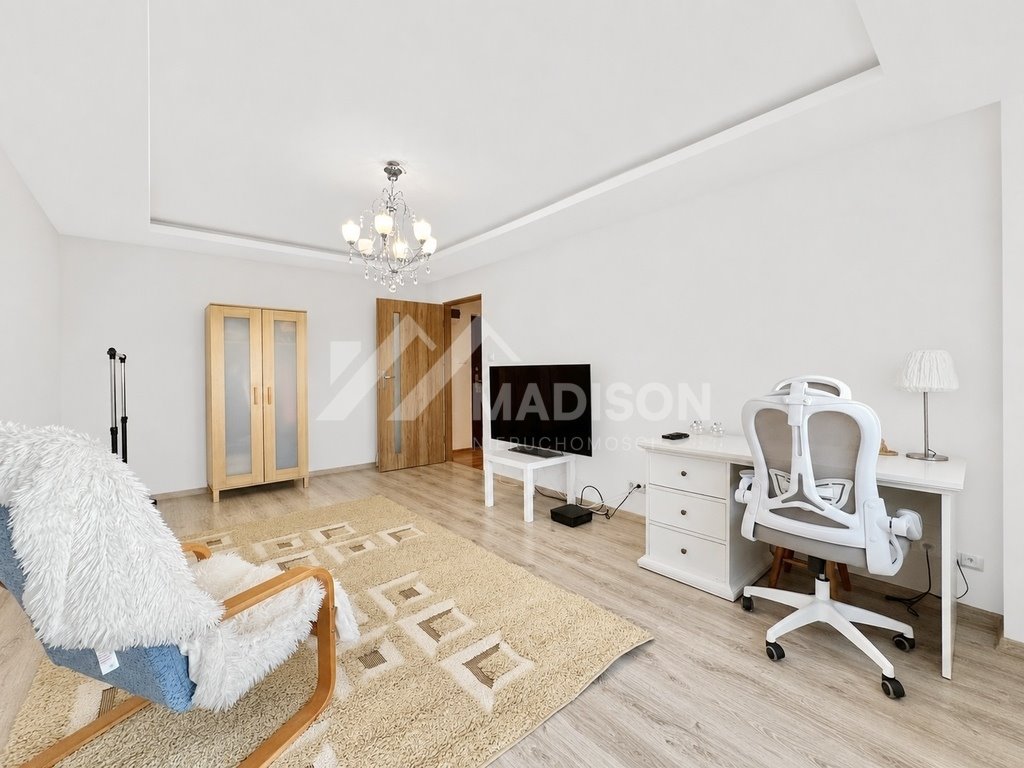 3-pokojowe mieszkanie po remoncie z balkonem, widokiem i świetną komunikacją Warszawa, Bielany, al. Aleja Władysława Reymonta  51m2 Foto 1