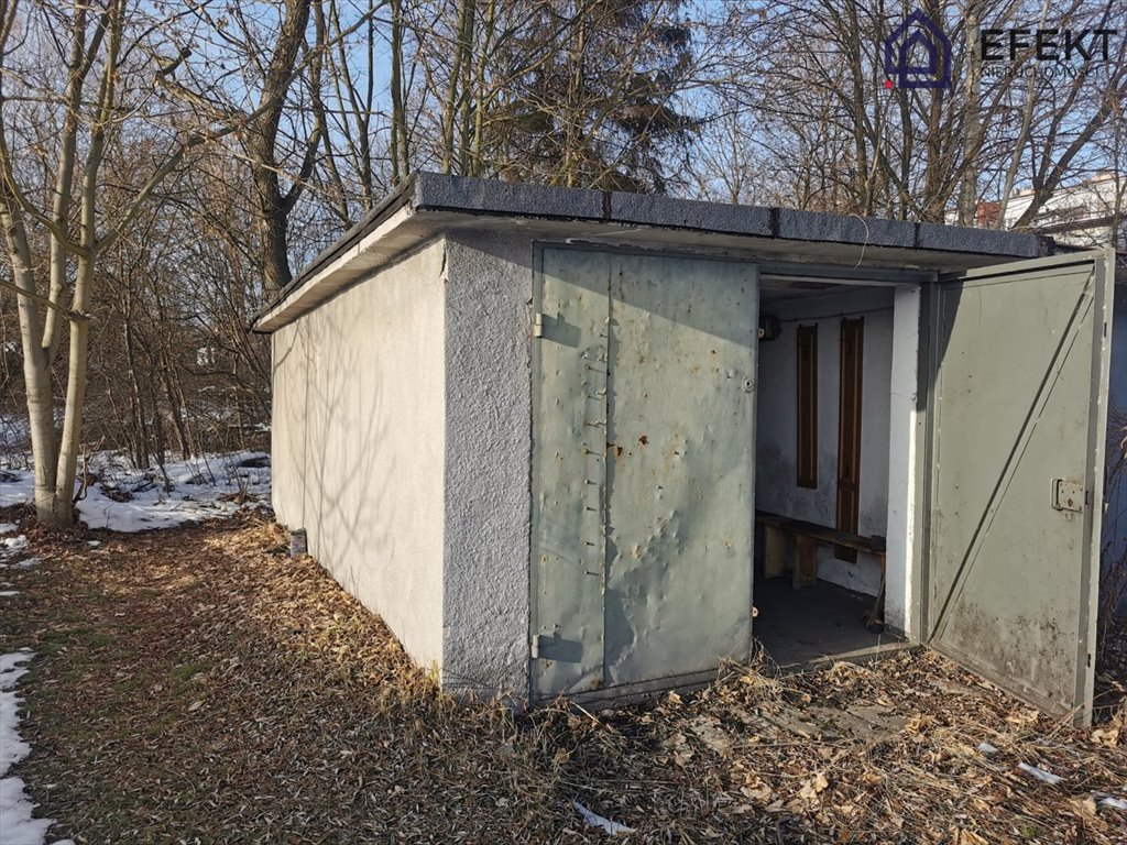 Garaż murowany w Trzebini, 17,7 m2, prąd, nowa papa Trzebinia, Trzebionka  18m2 Foto 1