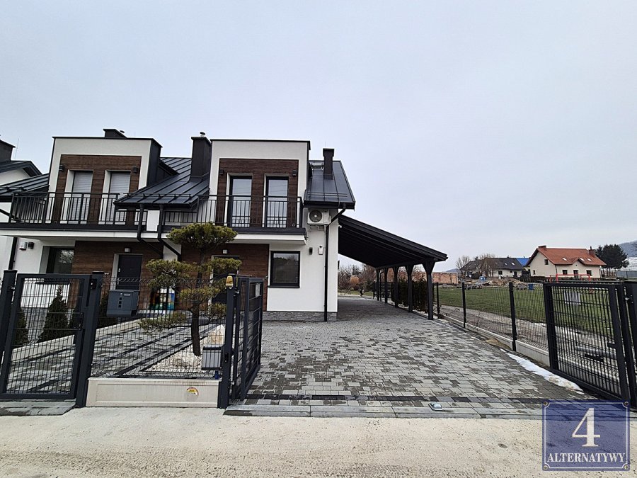 Dom na sprzedaż Tarnów, Zabłocie  93m2 Foto 1