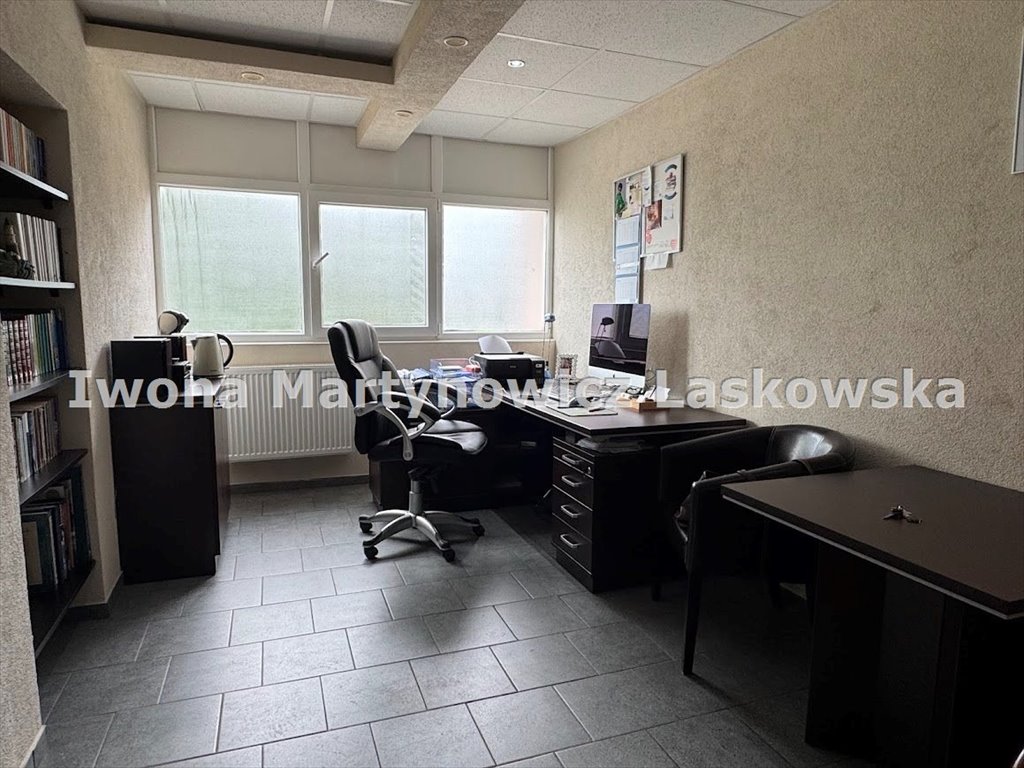 Do sprzedania przestronny lokal użytkowy 30 m² w Lubinie Lubin, Przylesie  30m2 Foto 1