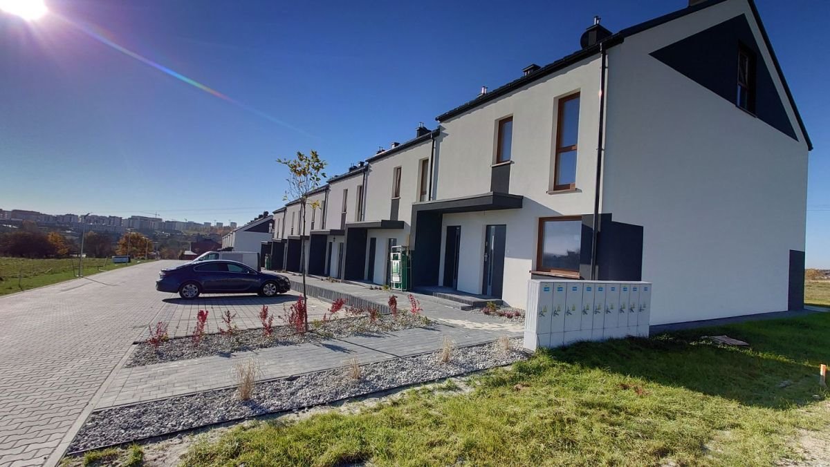 Mieszkanie trzypokojowe na sprzedaż Rzeszów, Dębicka  90m2 Foto 1