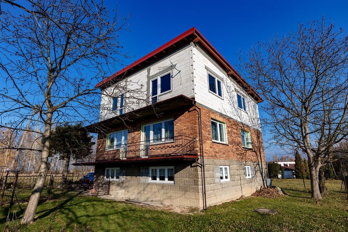 Dom 180m2 z garażem i dużą działką w Andrychowie Andrychów  180m2 Foto 1