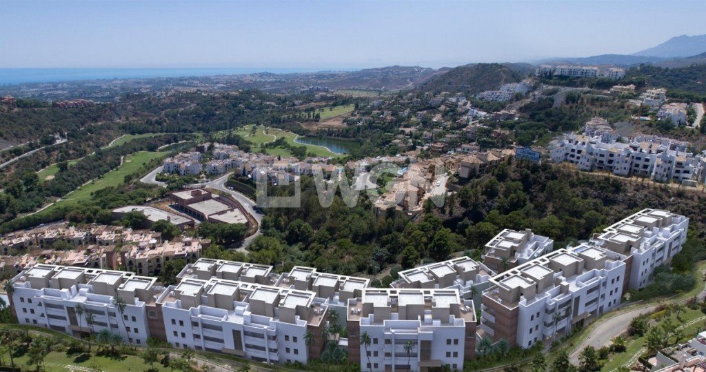 Mieszkanie czteropokojowe  na sprzedaż Hiszpania, Costa del Sol, Malaga, Benahavis  130m2 Foto 1