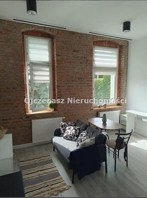 Przytulne 2-pokojowe mieszkanie po remoncie w kamienicy z klimatem Bydgoszcz, Śródmieście  33m2 Foto 1