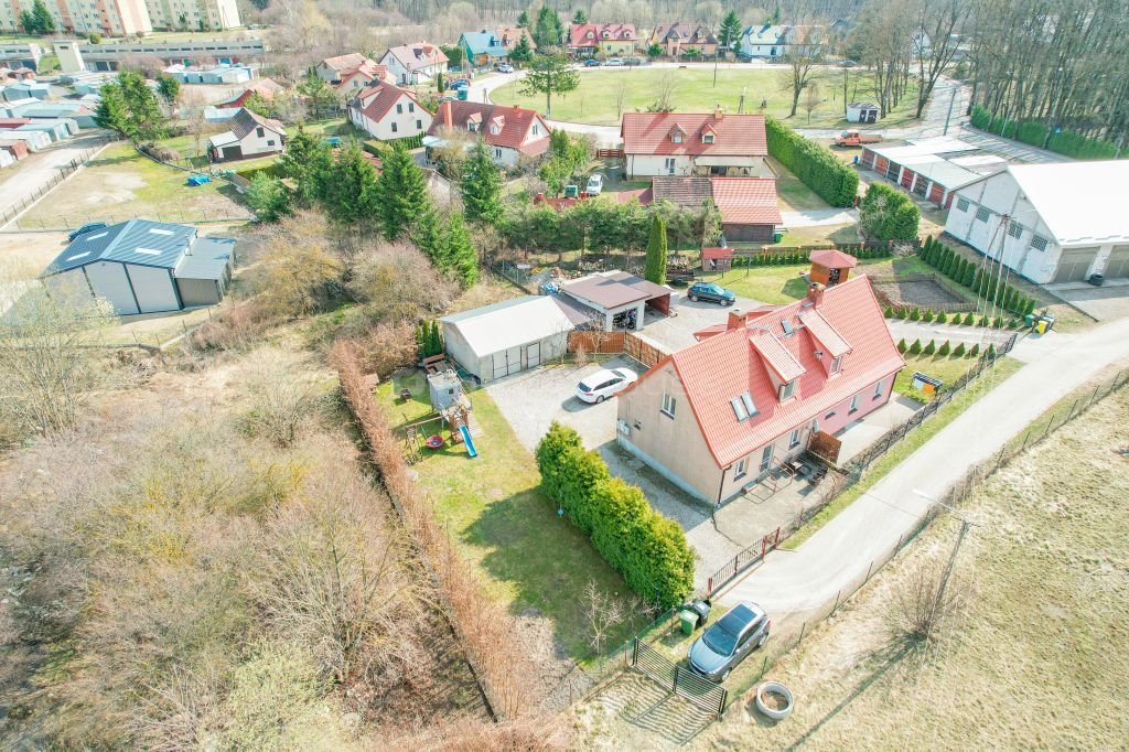 Dom po remoncie z garażem i dużą działką w Olecku Olecko, Osiedle siejnik ii  86m2 Foto 1