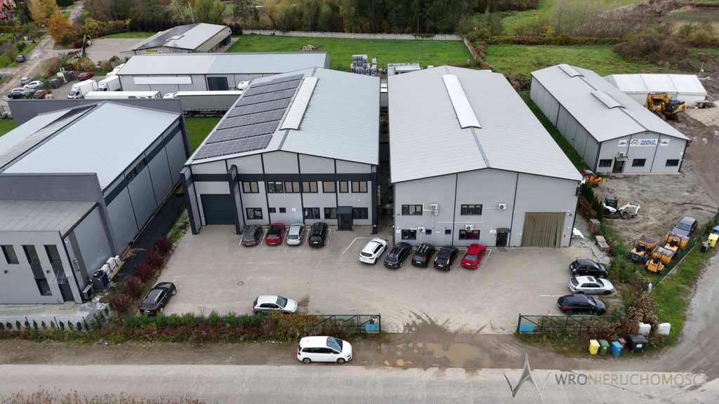 Hale magazynowe 1915 m2 z biurami, Szewce, sprzedaż Szewce  1 915m2 Foto 1
