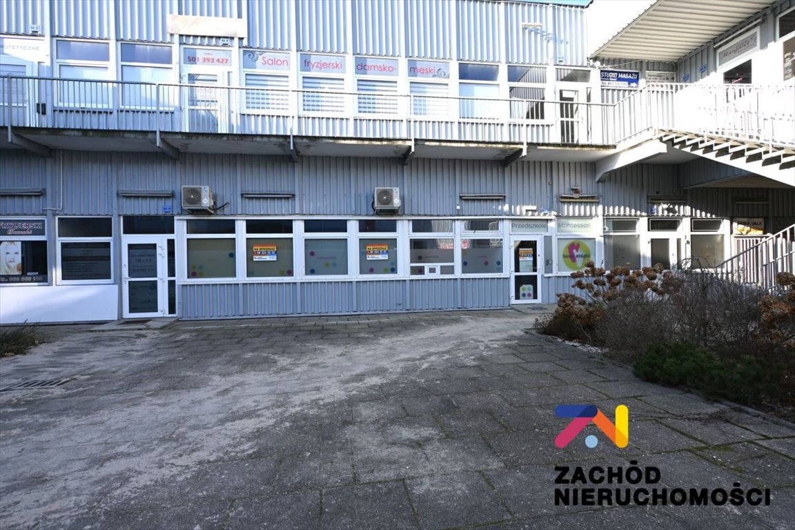 Lokal usługowy 136 m2 w Mrowisku - idealny na działalność. Zielona Góra, Osiedle Łużyckie  136m2 Foto 1