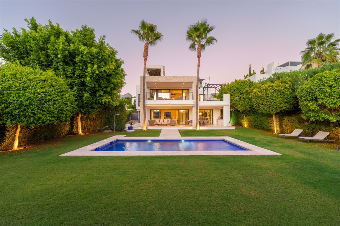 Luksusowa willa 648 m² z basenem i jacuzzi polecam Hiszpania, Nueva Andalucia  648m2 Foto 1