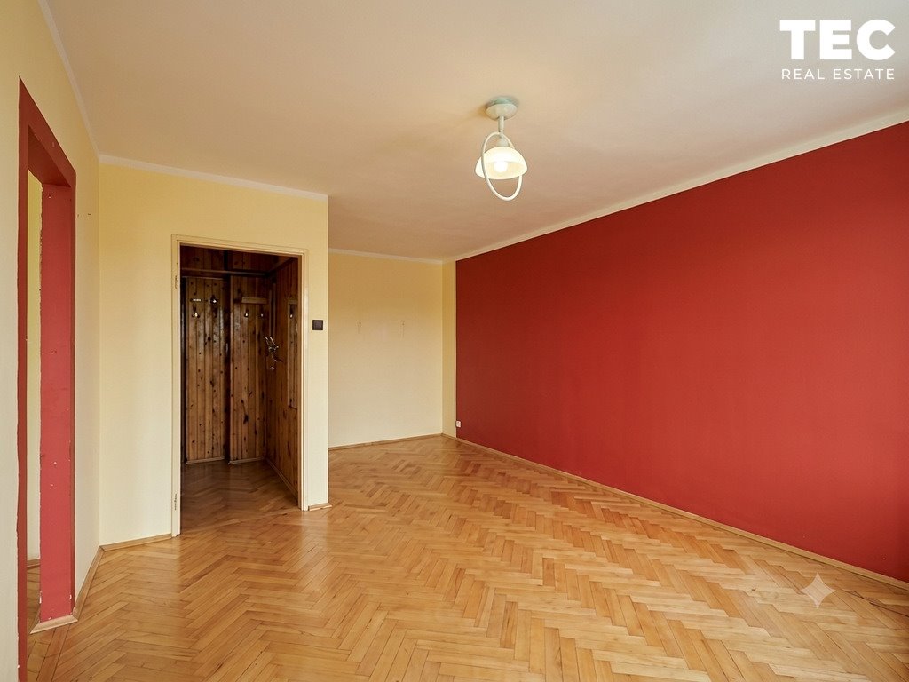 Sprzedam słoneczne 27 m² z osobną kuchnią i pięknym widokiem Kraków, Wzgórza Krzesławickie, os. Na Stoku  27m2 Foto 1