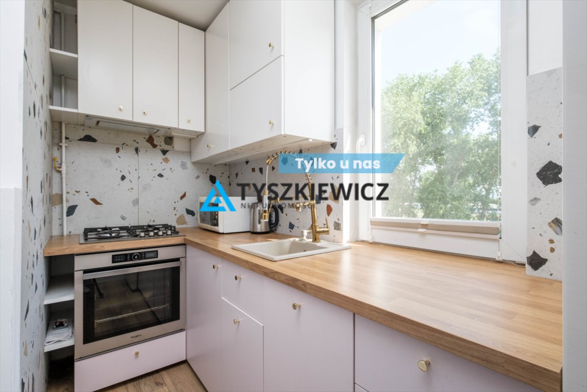 Mieszkanie dwupokojowe na sprzedaż Gdynia, Chylonia, Młyńska  42m2 Foto 1