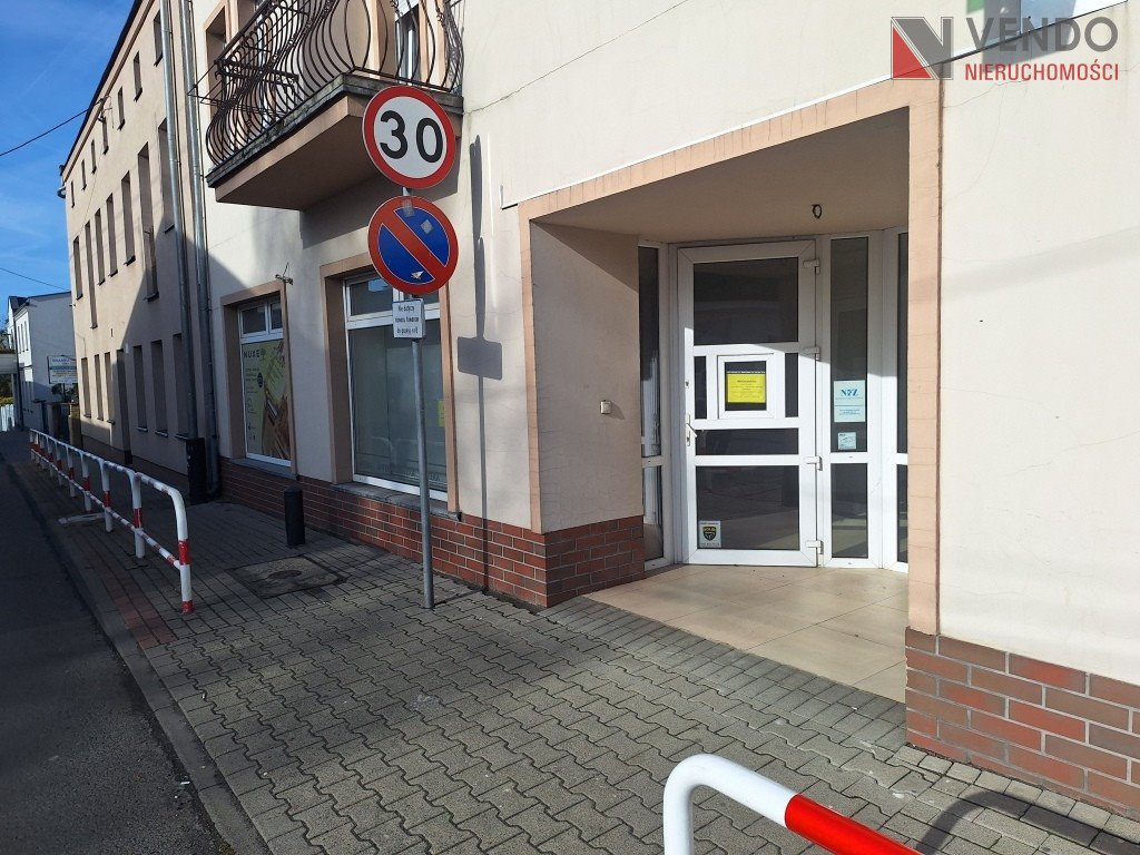 Lokal usługowy 90 m² w centrum Swarzędza, witryny - polecam! Swarzędz, Piaski  90m2 Foto 1