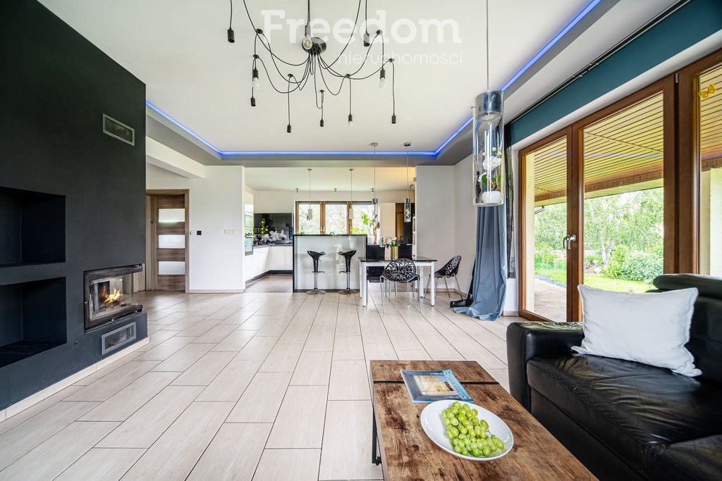 Dom na sprzedaż Czersk  220m2 Foto 1