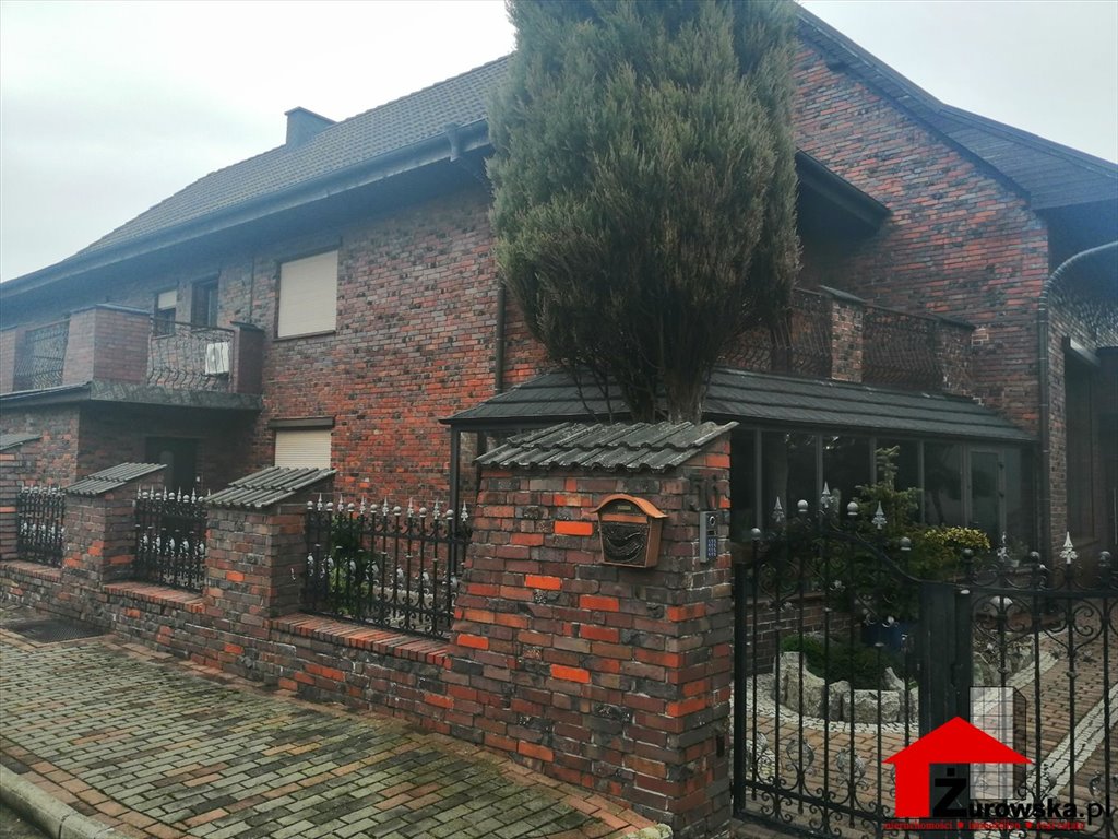 Dom na sprzedaż Rożniątów  600m2 Foto 1