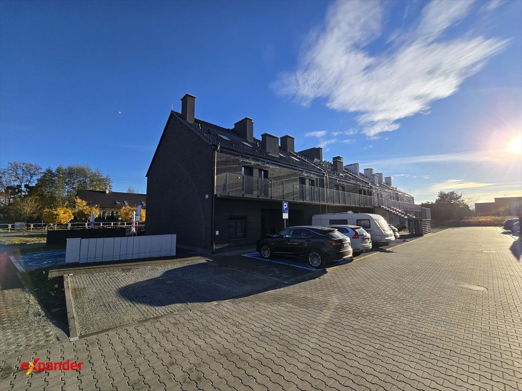 Zapraszam do mieszkania 46 m² w Iwinach z własnym miejscem parkingowym Iwiny, Brochowska  46m2 Foto 1