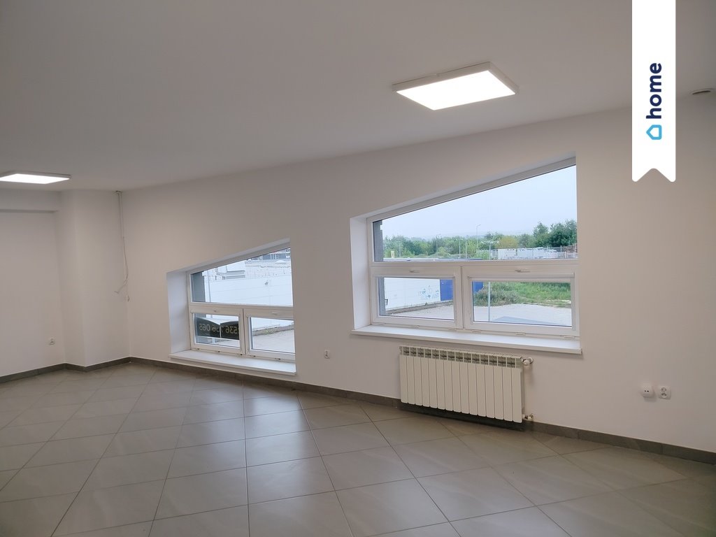 Lokal użytkowy na wynajem Świecie, Armii Krajowej  50m2 Foto 1