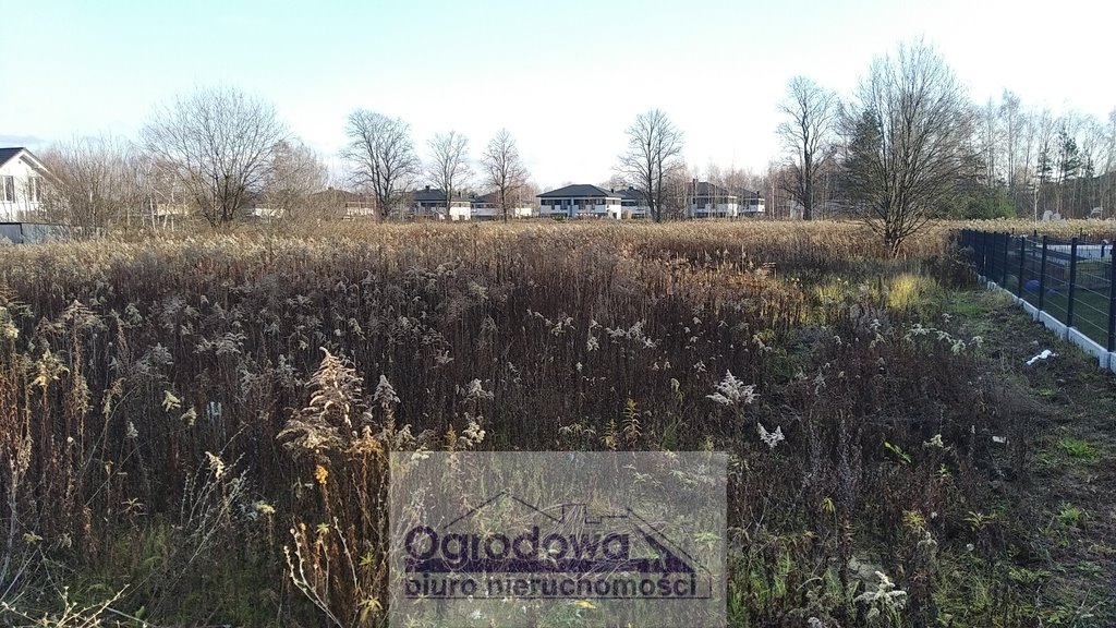 Działka budowlana na sprzedaż Baszkówka  1 000m2 Foto 1