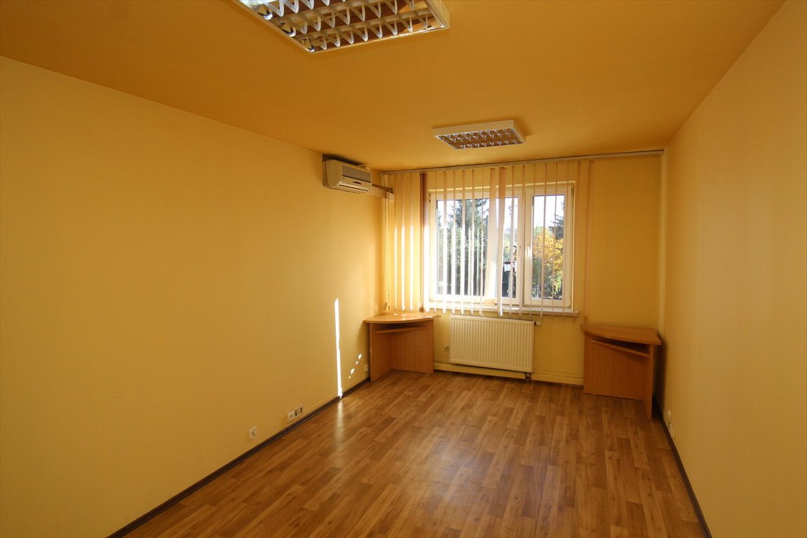Nowoczesny lokal biurowy na Roździeńskiej (58,88 m²) z parkingiem Katowice, Roździeńska  59m2 Foto 1