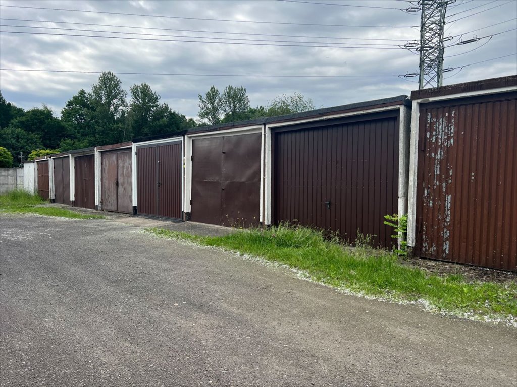 Garaż 16 m² z elektryczną bramą, stan bardzo dobry Katowice, Burowiec, Alfonsa Zgrzebnioka  16m2 Foto 1
