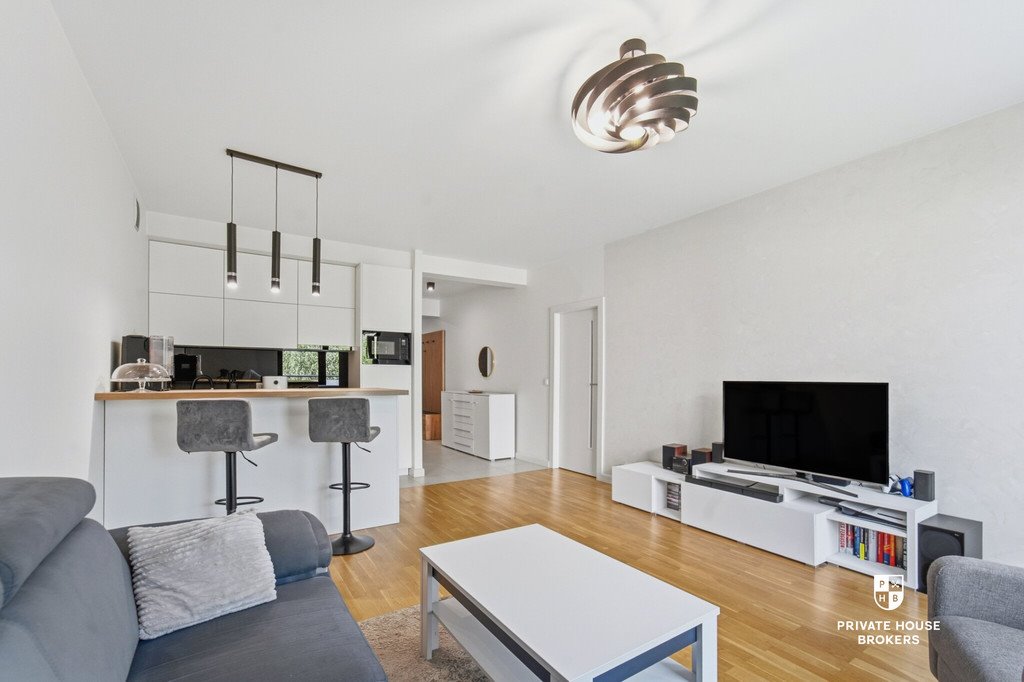 Na sprzedaż przestronne 53,4 m² z balkonem w Częstochowie Częstochowa, Parkitka, Bialska  53m2 Foto 1