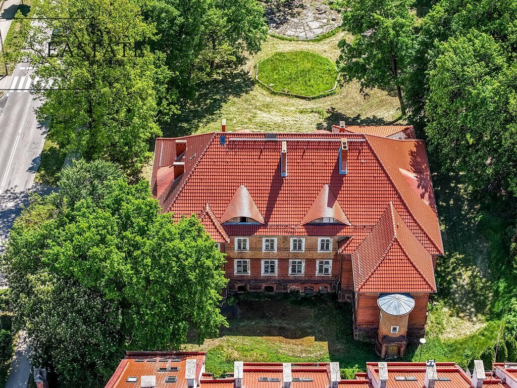Na sprzedaż unikalny obiekt inwestycyjny 1898 r. w Kętrzynie Kętrzyn, gen. Władysława Sikorskiego  1 400m2 Foto 1
