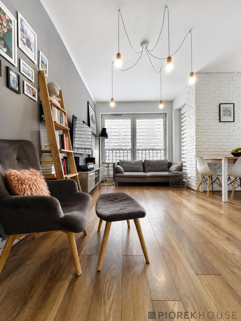 Sprzedam 3-pokojowe mieszkanie 59 m² z loggią w Warszawie Warszawa, Włochy, Krańcowa  59m2 Foto 1