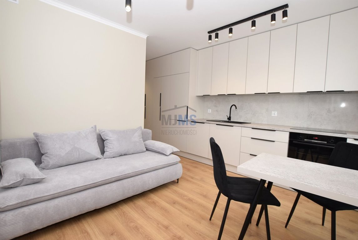 Nowoczesne 2 pok. z balkonem, miejsce i komórka Rumia, Marsz. Józefa Piłsudskiego  30m2 Foto 1