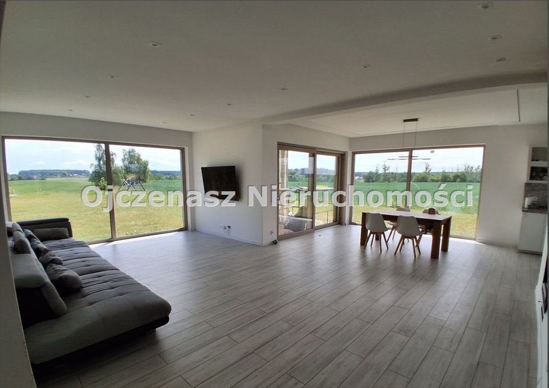 Przestronny dom 173 m² z pięknym widokiem i wysokim standardem Mochle  173m2 Foto 1