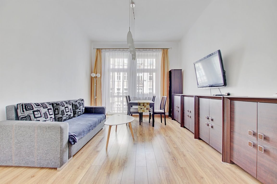 Mieszkanie czteropokojowe  na wynajem Wrocław, Krzyki, Huby  82m2 Foto 1