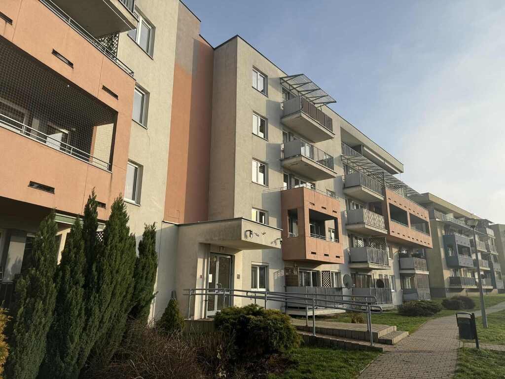 Mieszkanie trzypokojowe na sprzedaż Kraków, Niebyła  52m2 Foto 1