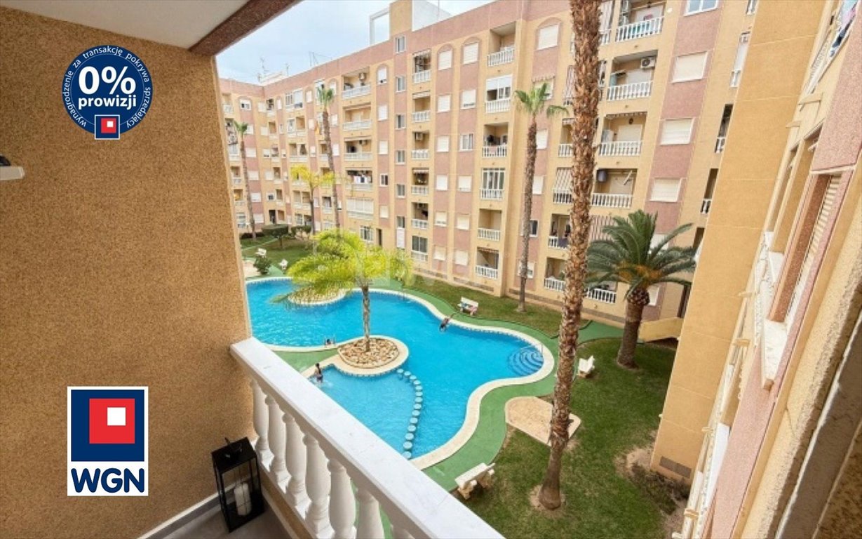 Umeblowany apartament 850 m od plaży z basenem - polecam! Hiszpania, Torrevieja, 850 m od plaży  55m2 Foto 1